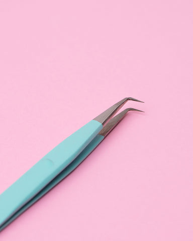 Tweezers